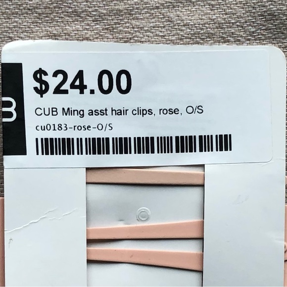 Matte rose barrettes - Picture 3 of 3